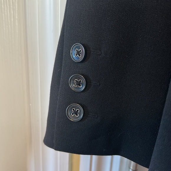 Black suit jacket - Picture 4 of 5